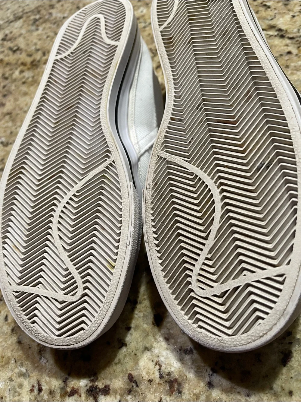 Nike Court Legacy Slip On